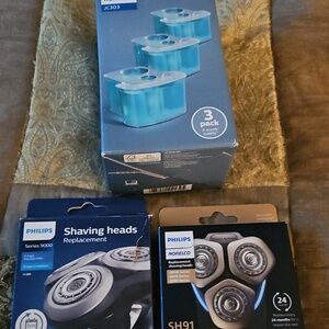 Philips Norelco Replacement Shaving Heads & Cleaning Cartridge.NEW!!